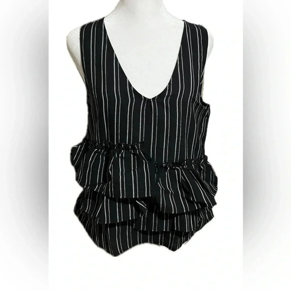 Fanco black and white assymetrical ruffle tank blouse small - Picture 4 of 9